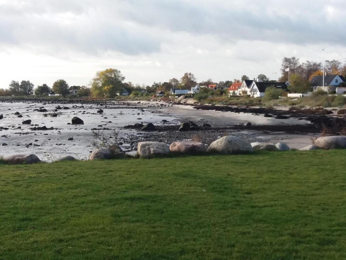 Pensionat Strandhuset I Abbekås Buitenkant foto