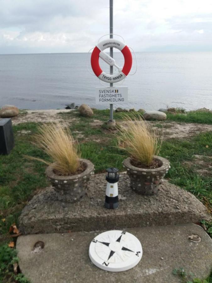 Pensionat Strandhuset I Abbekås Buitenkant foto